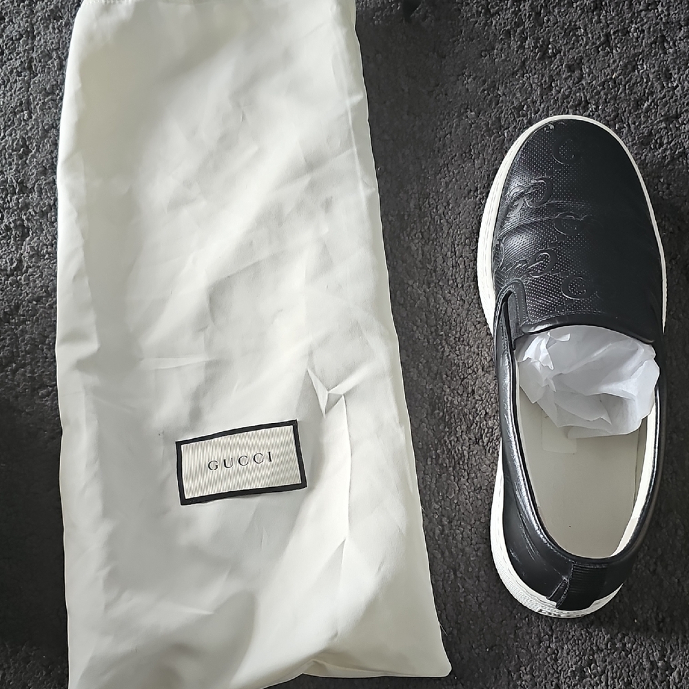 Gucci Black and White Men's Slip-On Loafers